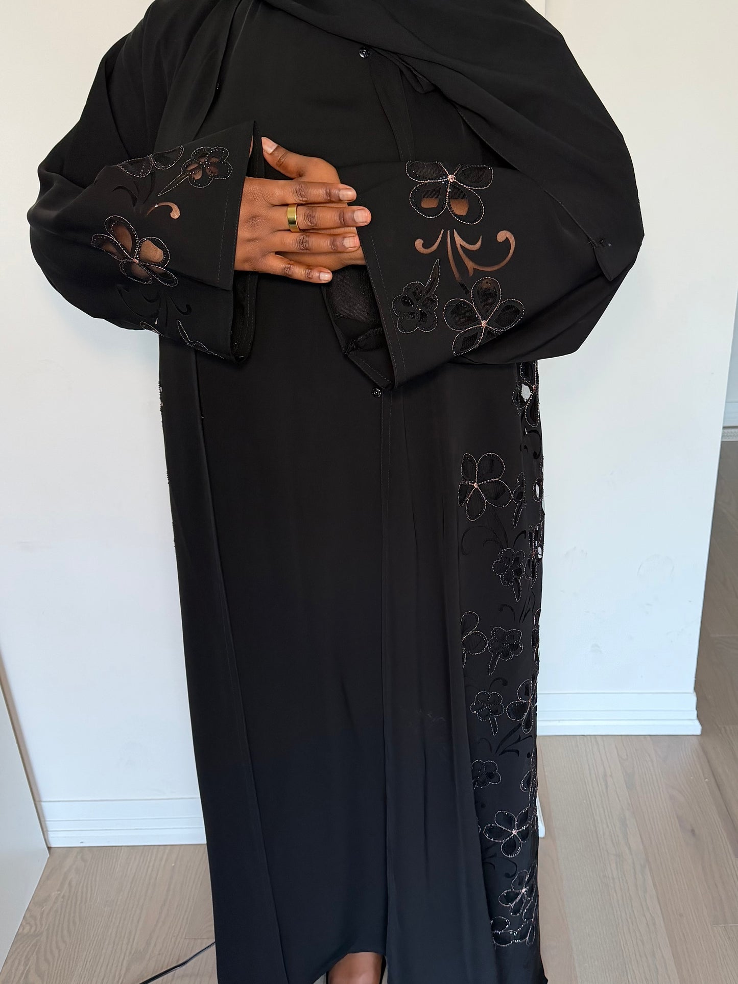 FREYAA Abaya